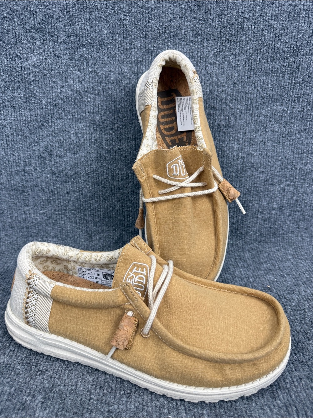 Hey Dude Men's Wally Break Stitch Slip-On Shoes in Tan with Heel Design Size 8